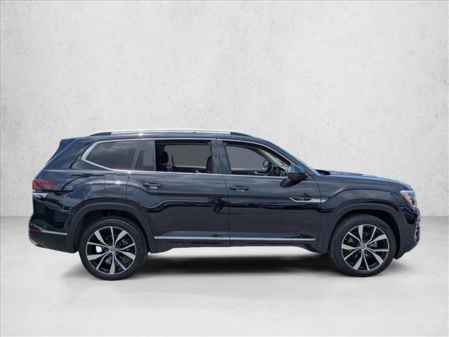 Used 2024 Volkswagen Atlas SEL Premium R-Line AWD/4WD image 4