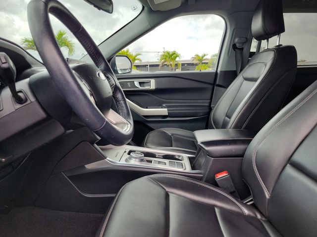 Certified 2023 Ford Explorer XLT w/ Equipment Group 202A RWD image 29