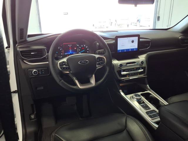 Certified 2021 Ford Explorer XLT w/ Equipment Group 202A RWD image 14