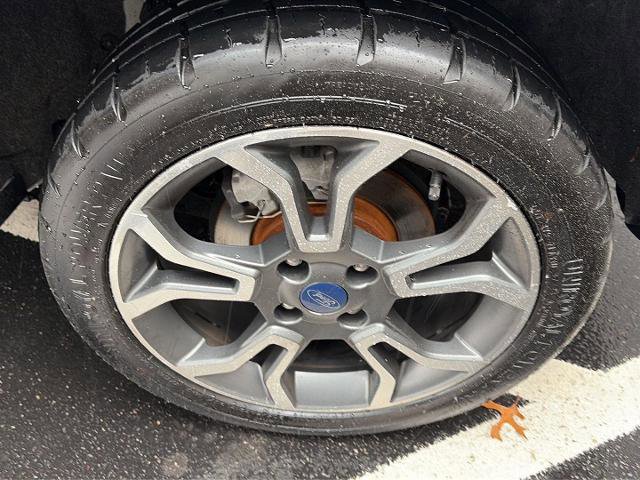 Certified 2019 Ford EcoSport SES w/ SES Black Appearance Package image 26