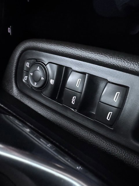 Used 2020 GMC Terrain SLE w/ Driver Convenience Package image 29