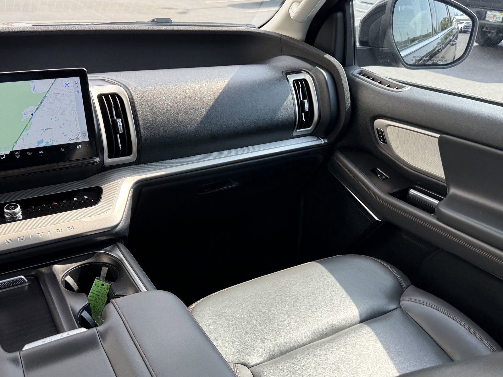 Certified 2025 Ford Expedition Active image 13