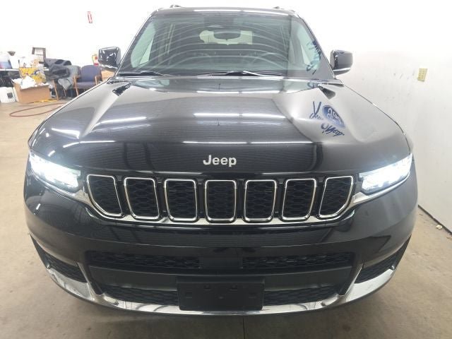Used 2022 Jeep Grand Cherokee L Limited AWD/4WD image 23