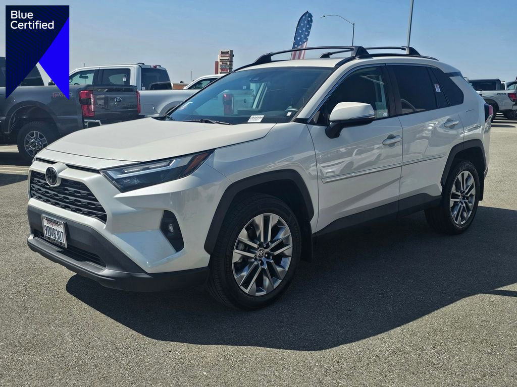 Used 2022 Toyota RAV4 XLE Premium image 1