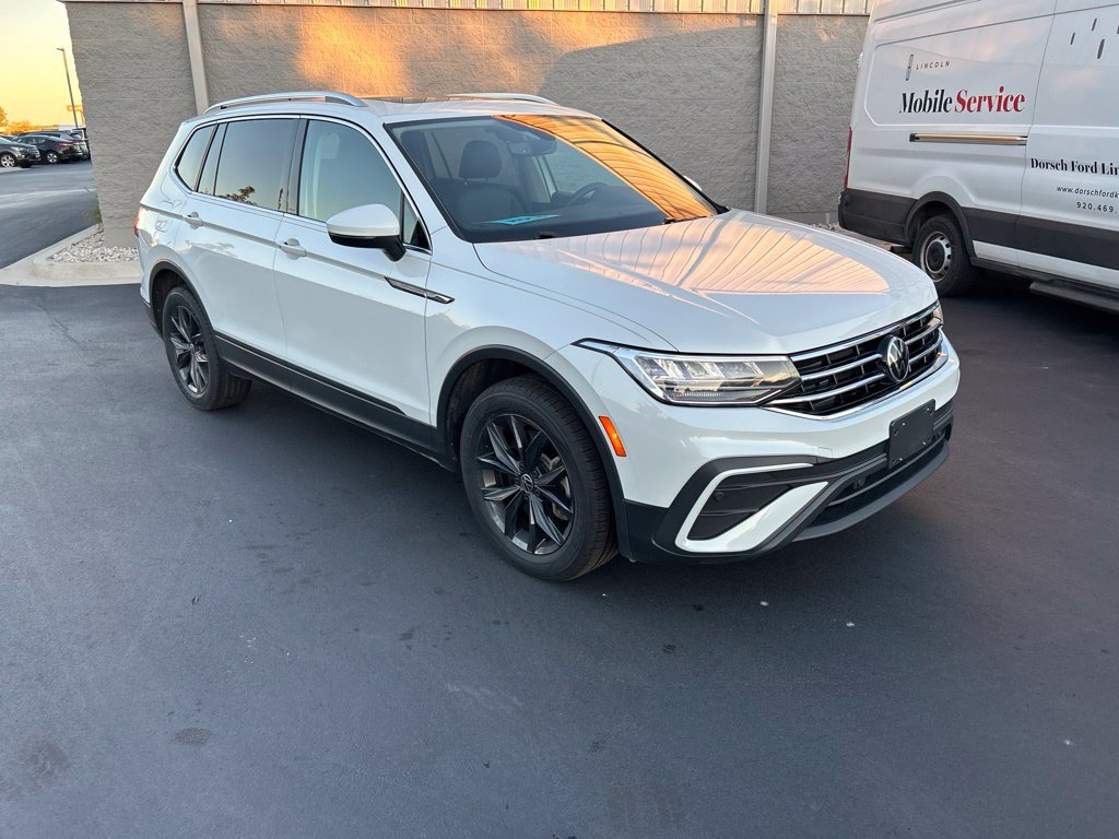 Used 2023 Volkswagen Tiguan SE AWD/4WD image 8