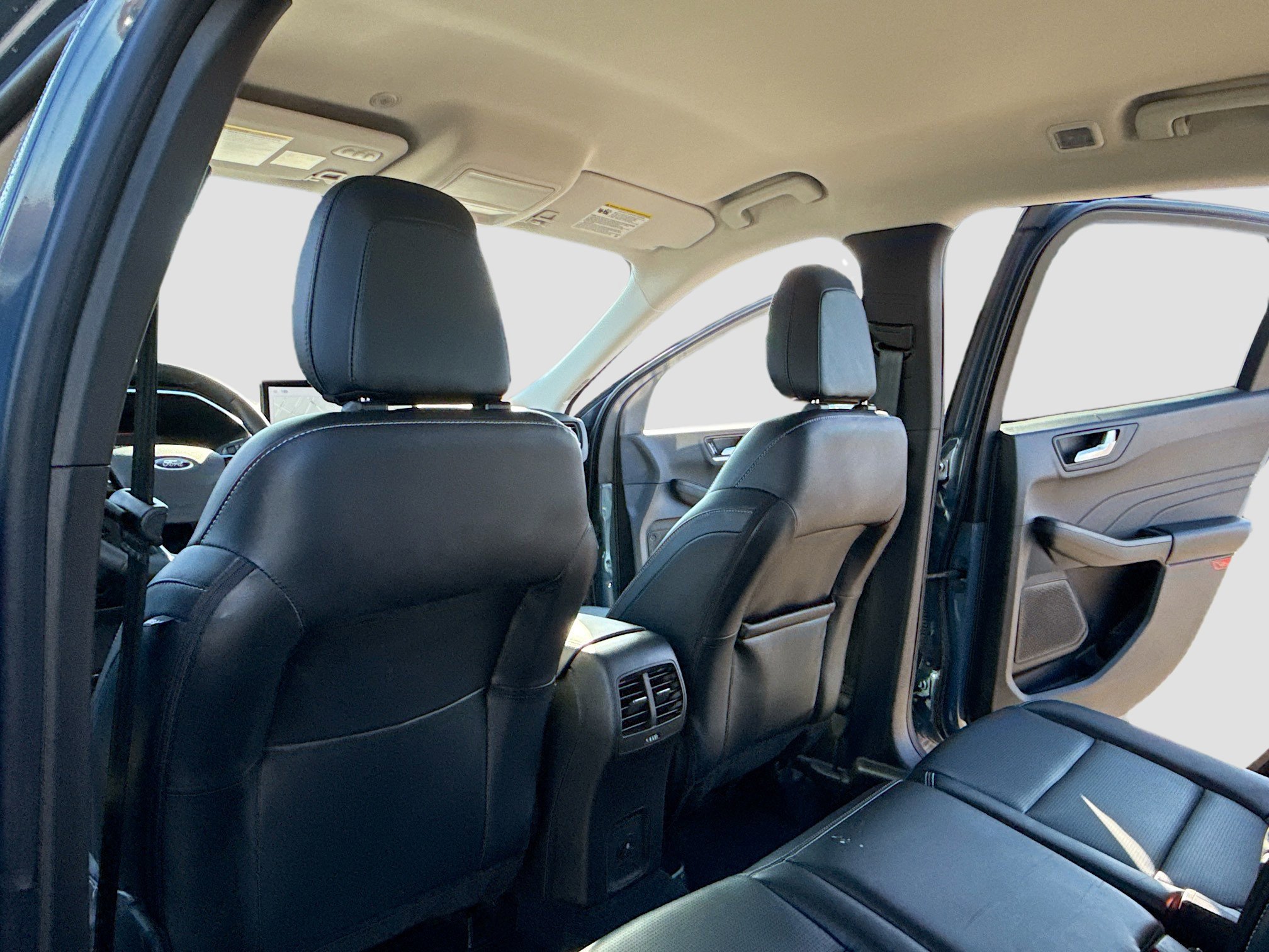 Certified 2023 Ford Escape Platinum image 9