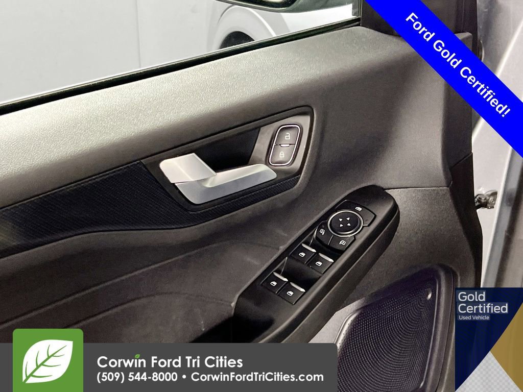 Certified 2024 Ford Escape ST-Line AWD/4WD image 15