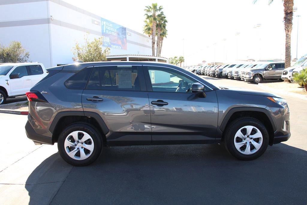 Used 2024 Toyota RAV4 LE image 8