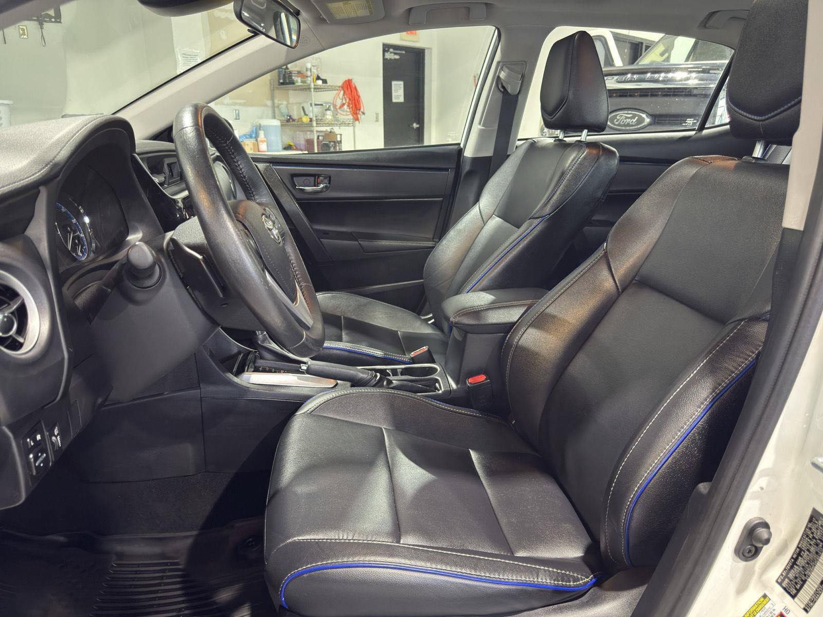 Used 2017 Toyota Corolla XSE w/ Carpet Mat Package (TMS) FWD image 17