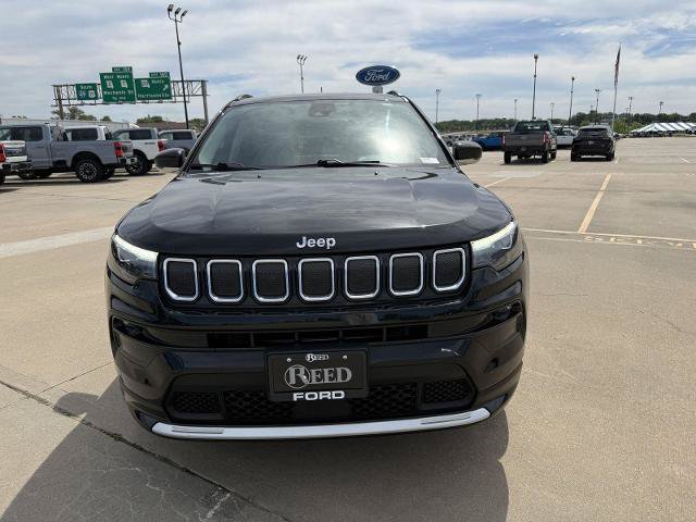 Used 2022 Jeep Compass Limited w/ Elite Group AWD/4WD image 3