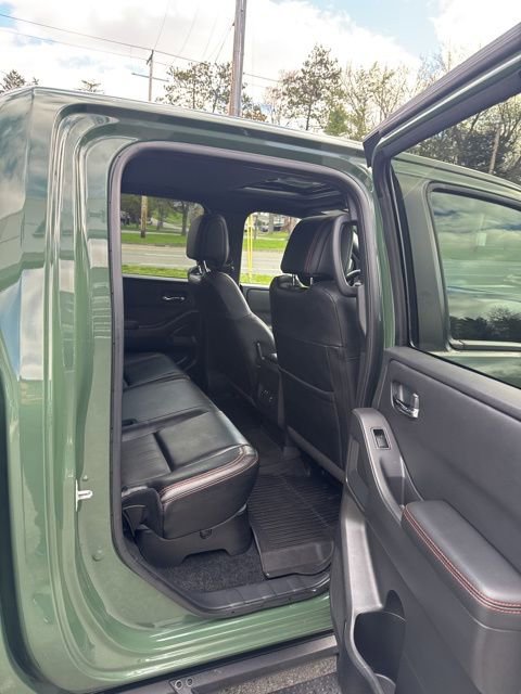 Used 2024 Nissan Frontier PRO-4X w/ Pro Premium Package AWD/4WD image 19