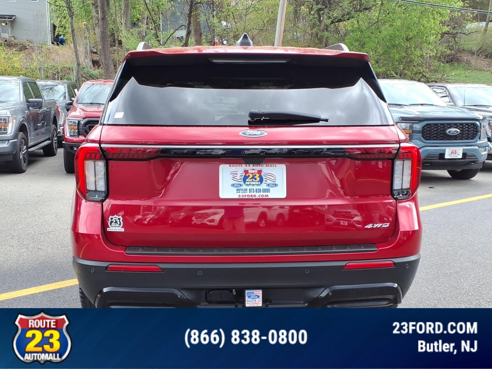 Certified 2025 Ford Explorer ST-Line w/ Premium Package AWD/4WD image 3