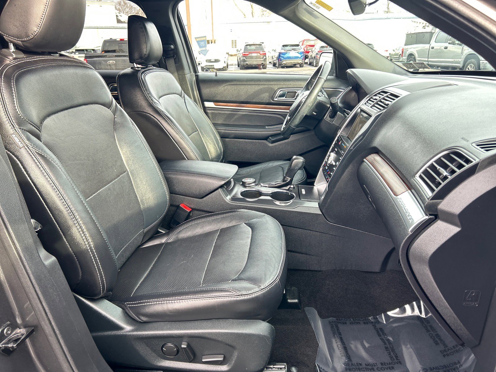 Certified 2019 Ford Explorer Limited w/ Class III Trailer Tow Package image 20