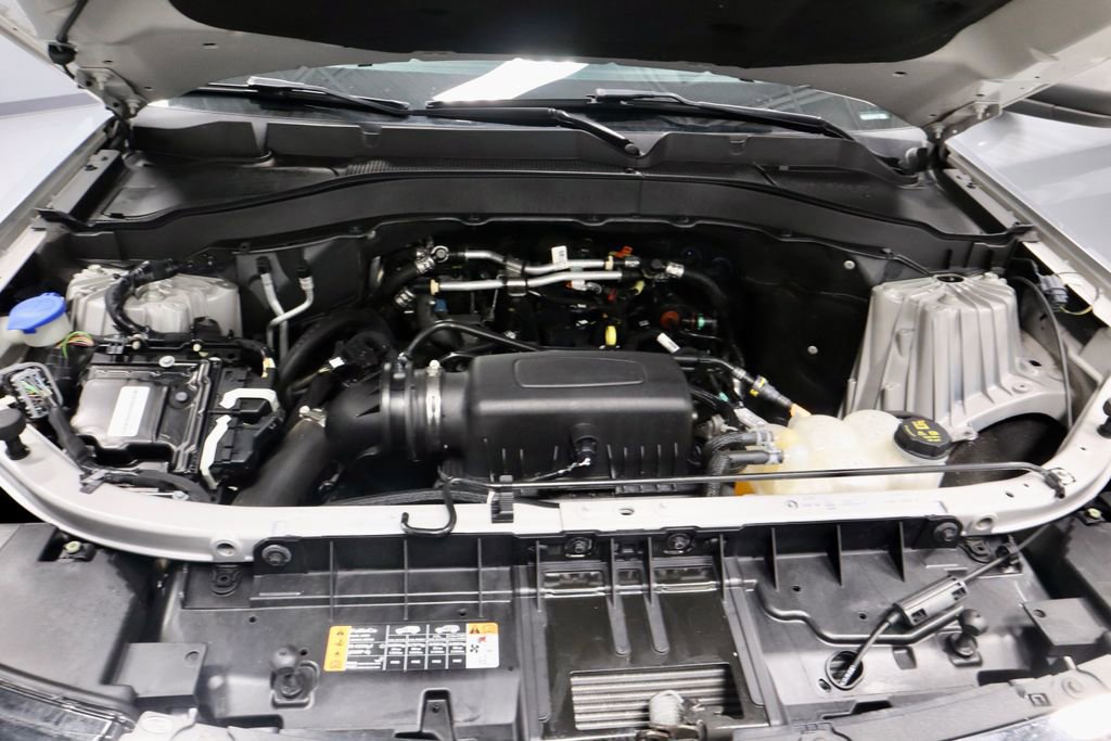 Certified 2023 Ford Explorer XLT w/ Equipment Group 202A image 17