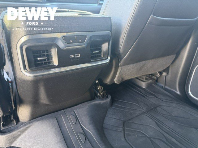 Used 2022 Chevrolet Silverado 1500 LTZ w/ LTZ Premium Package AWD/4WD image 26