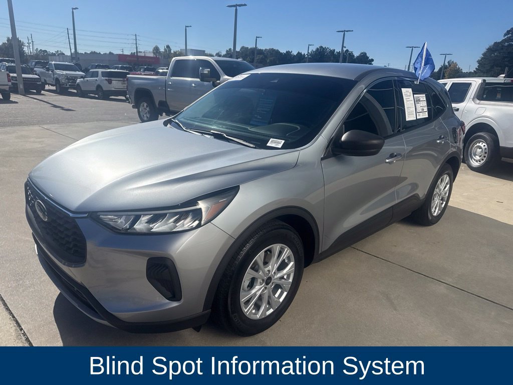 Certified 2024 Ford Escape Active FWD image 3
