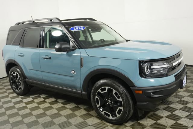 Certified 2023 Ford Bronco Sport Outer Banks w/ Tech Package image 2