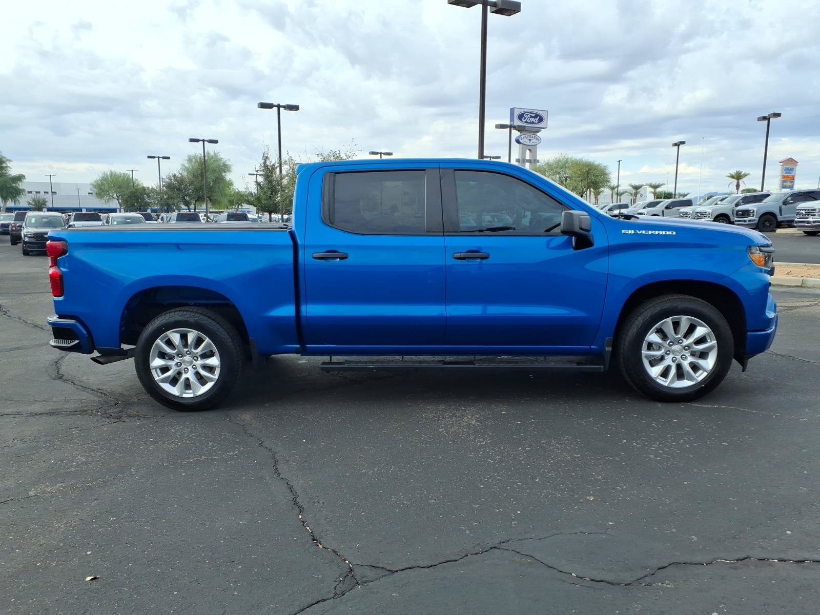 Used 2023 Chevrolet Silverado 1500 Custom RWD image 7