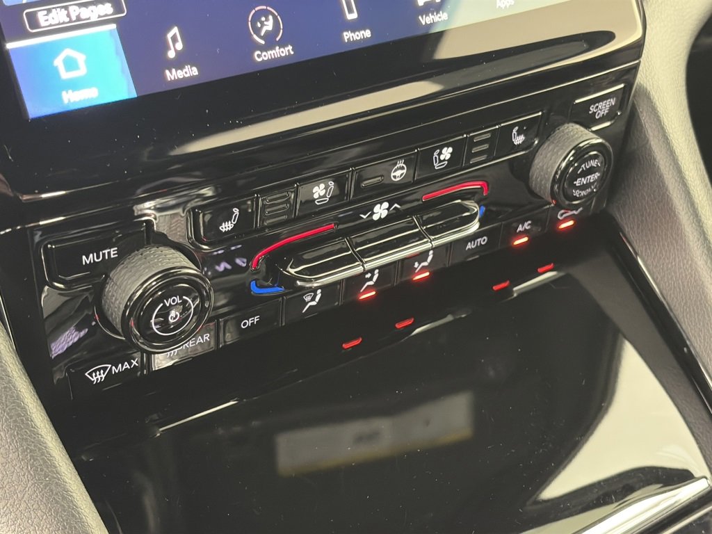 Used 2024 Jeep Grand Cherokee Summit image 21