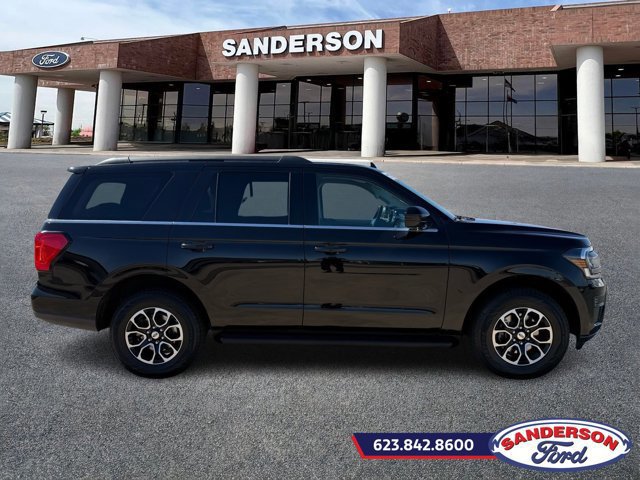 Certified 2024 Ford Expedition XLT image 6