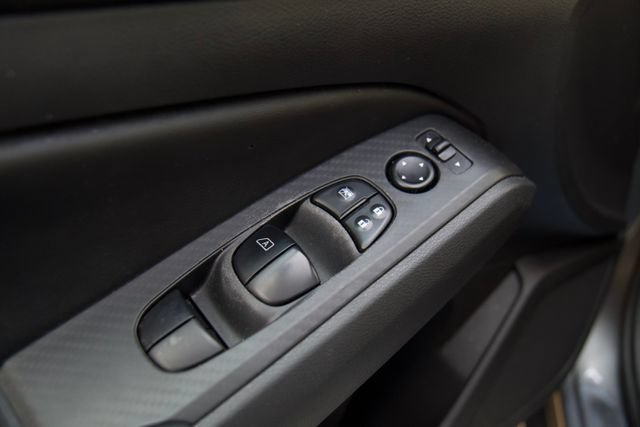 Used 2025 Nissan Altima 2.5 SV FWD image 12