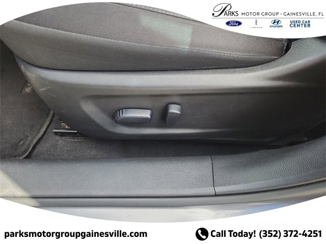 Used 2024 Nissan Altima 2.5 SV image 14