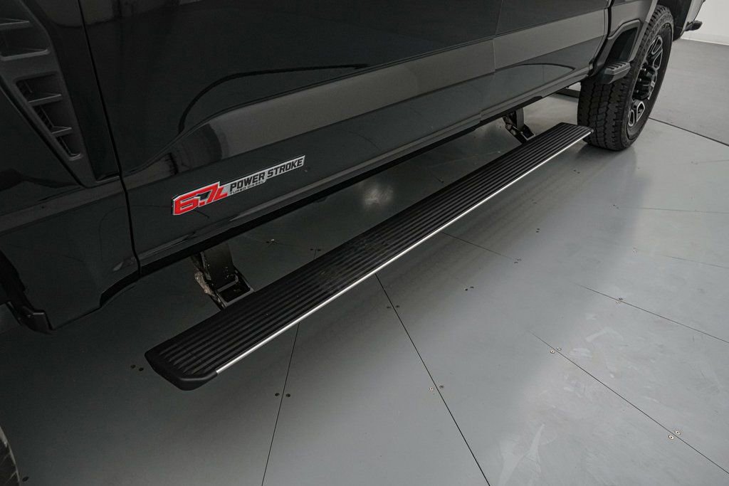 Certified 2025 Ford F350 Platinum image 12