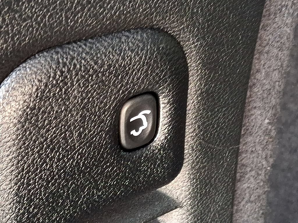 Used 2024 Dodge Durango R/T RWD image 30