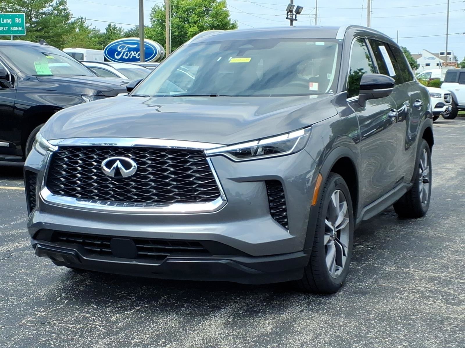 Used 2024 INFINITI QX60 Luxe FWD image 3