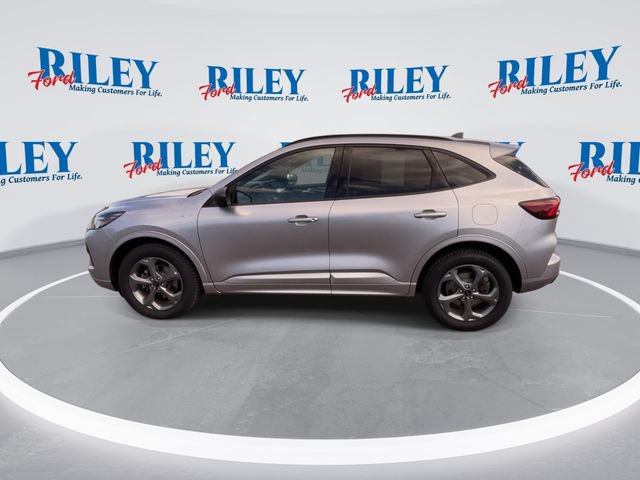 Certified 2023 Ford Escape ST-Line w/ Tech Pack #1 AWD/4WD image 6