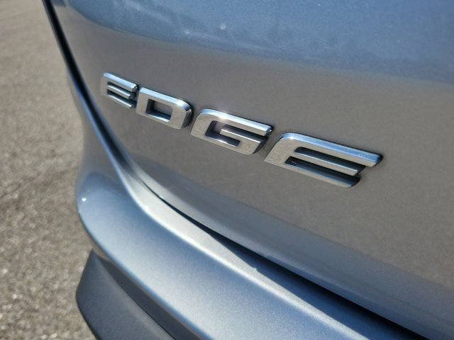Certified 2020 Ford Edge SE FWD image 9