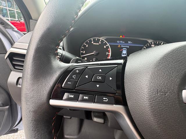 Used 2024 Nissan Altima 2.5 SR w/ SR Premium Package FWD image 17