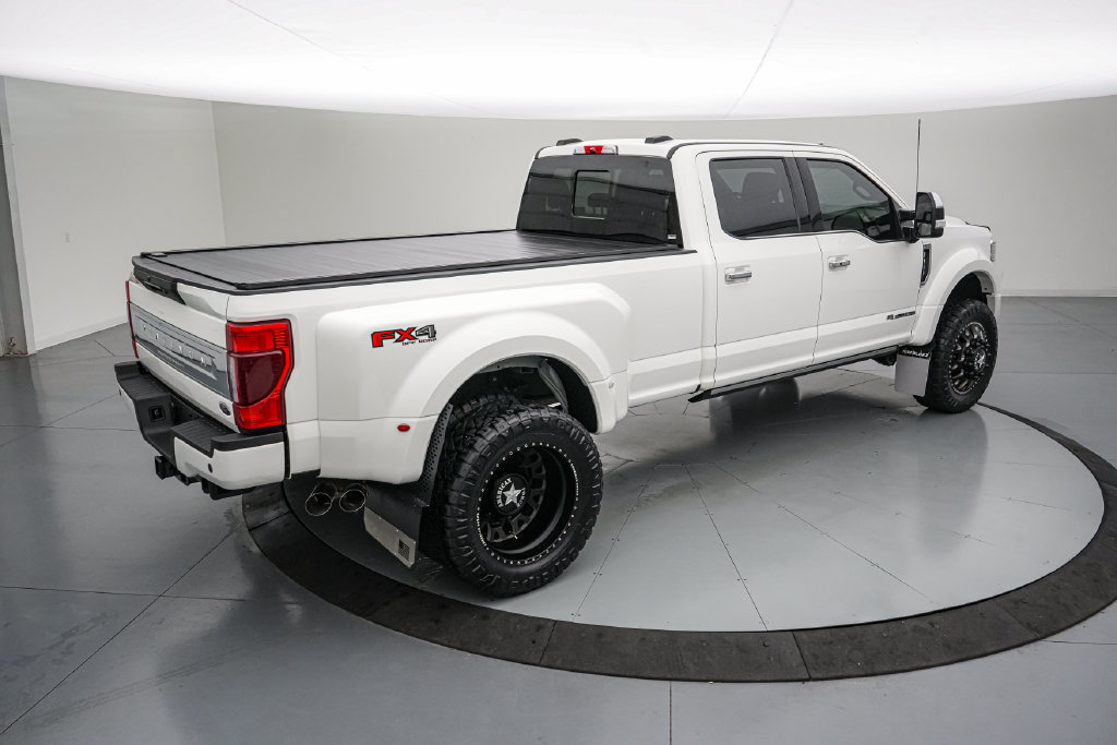 Certified 2022 Ford F450 Platinum w/ FX4 Off-Road Package AWD/4WD image 4