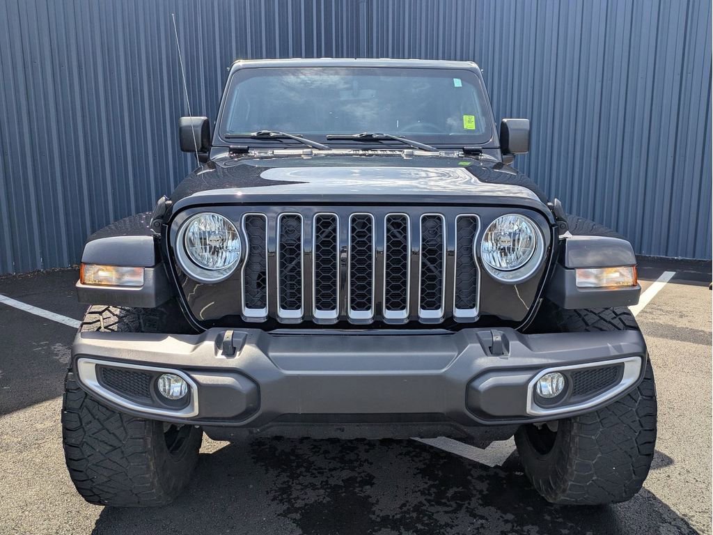 Used 2023 Jeep Gladiator Overland AWD/4WD image 3