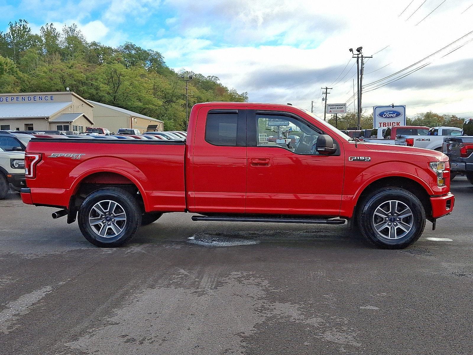 Certified 2017 Ford F150 XLT w/ Equipment Group 301A Mid image 12