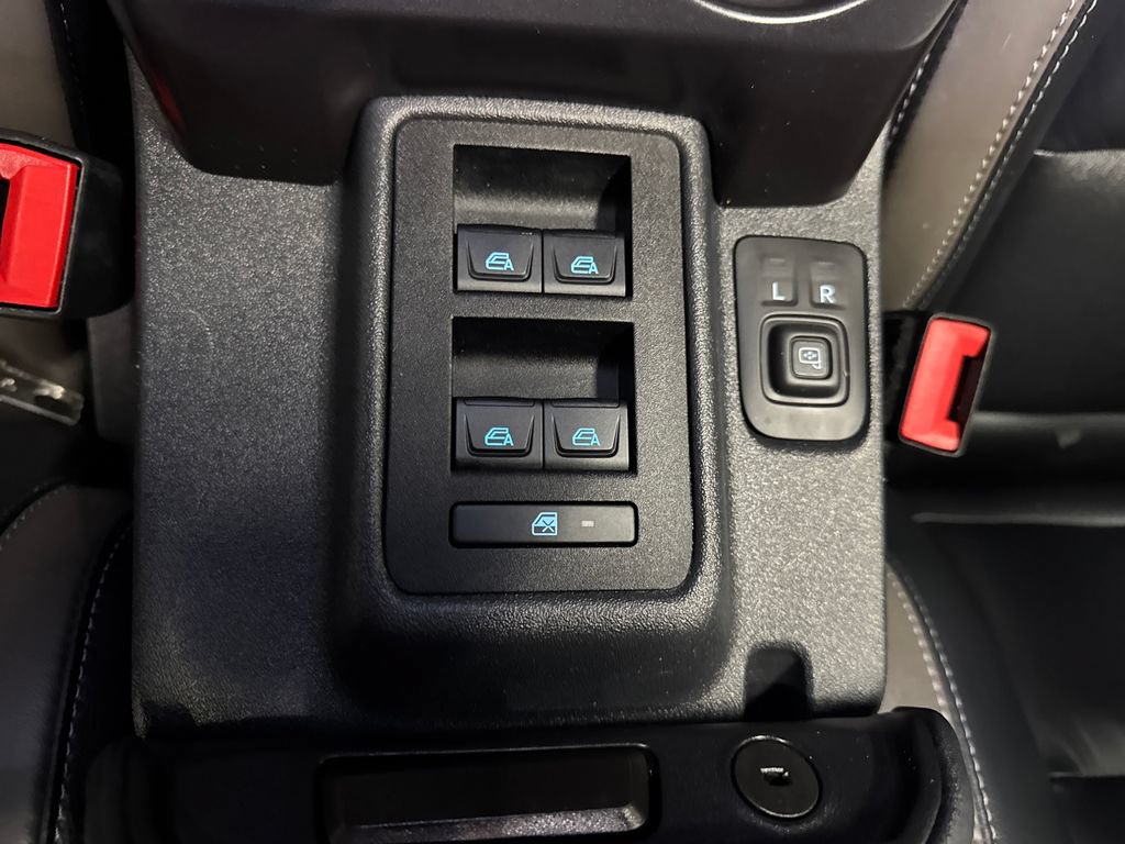Certified 2025 Ford Bronco Outer Banks AWD/4WD image 32