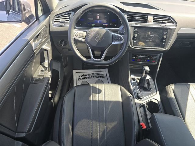 Used 2022 Volkswagen Tiguan SE AWD/4WD image 22