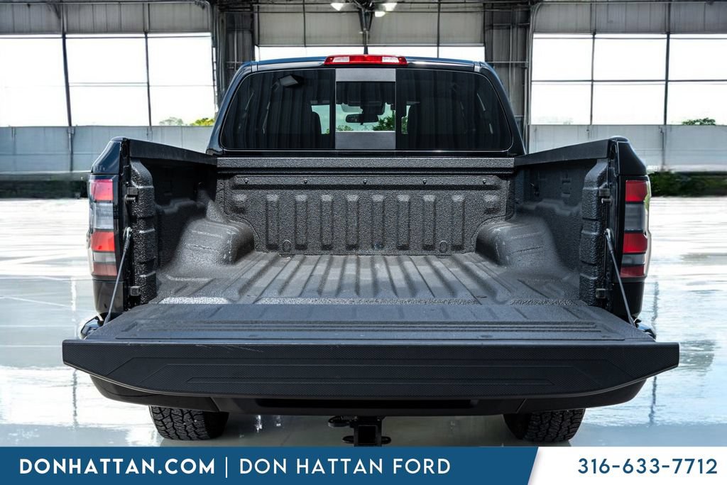 Used 2025 Nissan Frontier PRO-4X AWD/4WD image 33