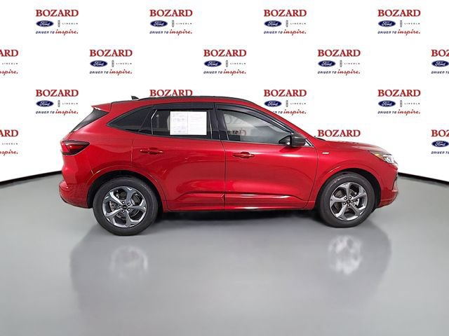 Certified 2024 Ford Escape ST-Line w/ Tech Pack #1 FWD image 9