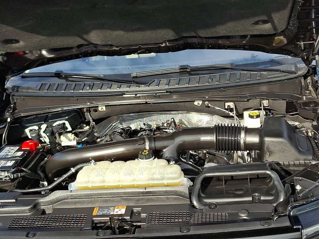 Certified 2025 Ford Expedition Active image 29