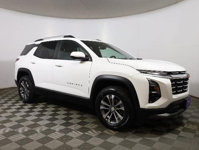 Used 2025 Chevrolet Equinox LT w/ Convenience Package II image 5