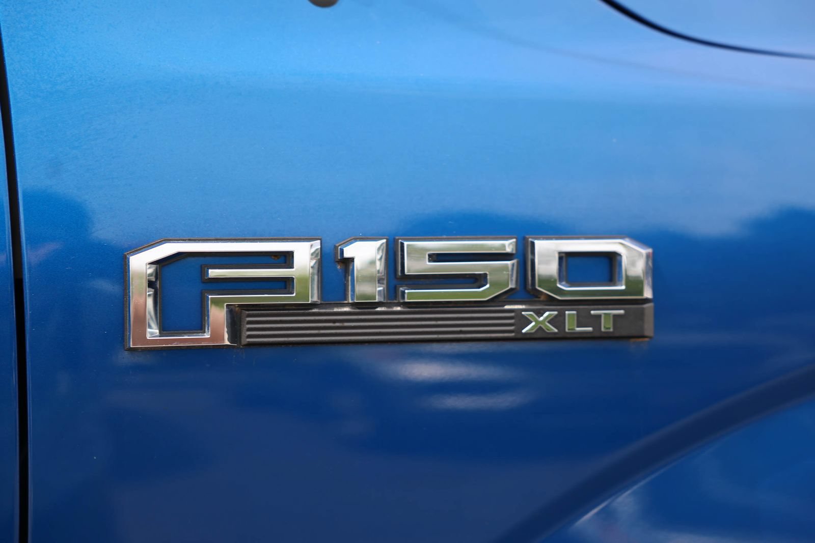 Certified 2018 Ford F150 XLT w/ Equipment Group 302A Luxury AWD/4WD image 25