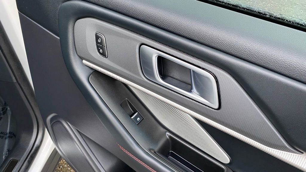 Certified 2025 Ford Explorer ST image 23