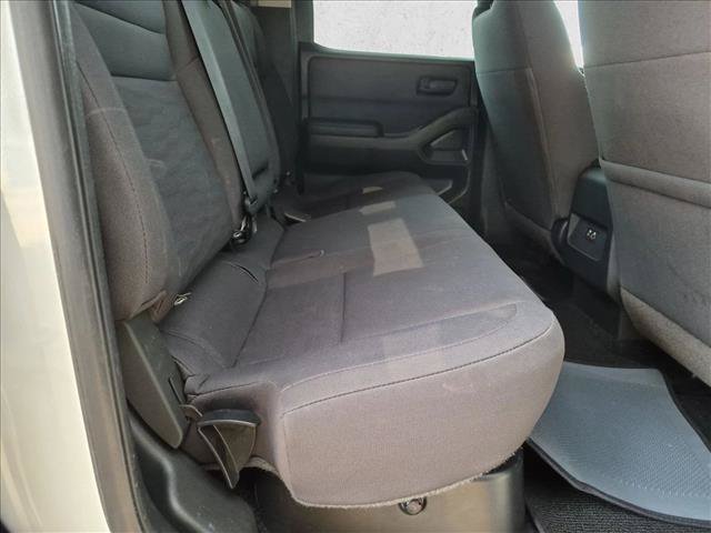 Used 2022 Nissan Frontier S w/ Technology Package RWD image 17