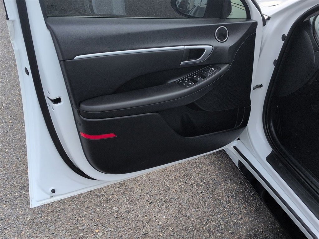 Used 2022 Hyundai Sonata SEL w/ Convenience Package image 9