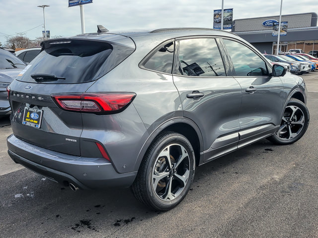 Certified 2024 Ford Escape ST-Line Elite w/ Premium Technology Package AWD/4WD image 9