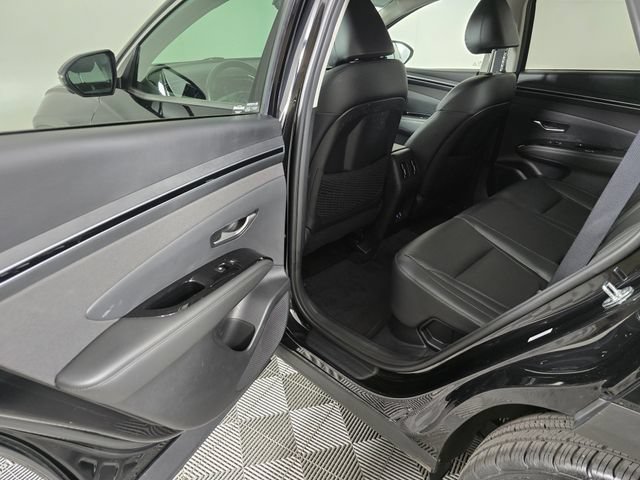Used 2022 Hyundai Tucson Limited AWD/4WD image 17