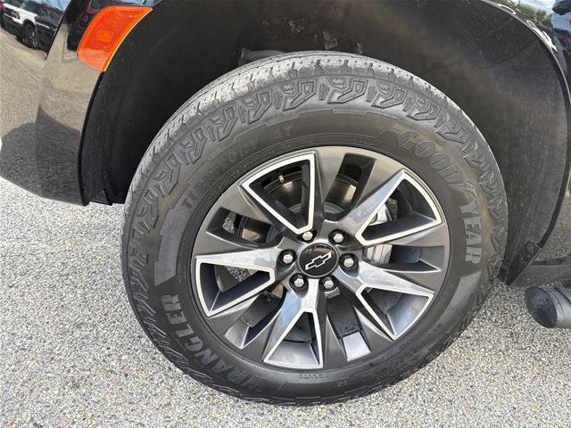 Used 2024 Chevrolet Tahoe Z71 w/ Luxury Package AWD/4WD image 35