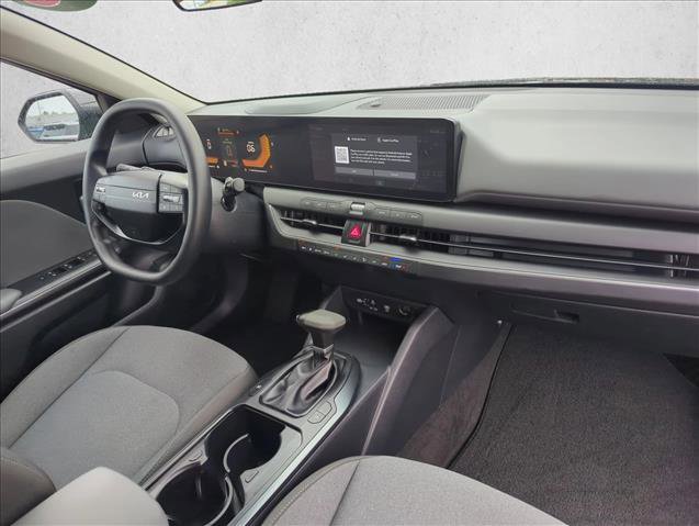 Used 2025 Kia K4 FWD image 23
