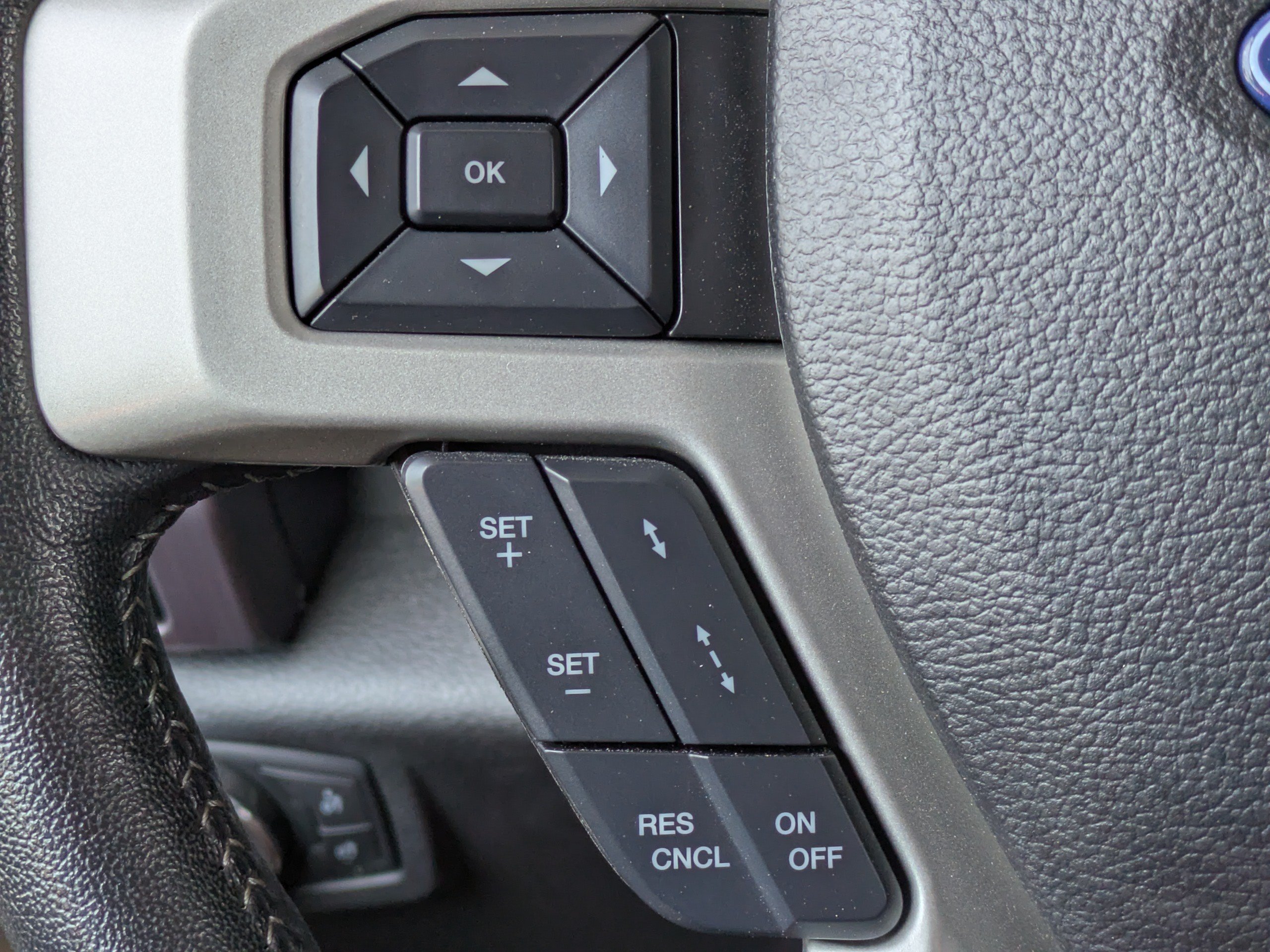Certified 2020 Ford F250 Limited AWD/4WD image 29